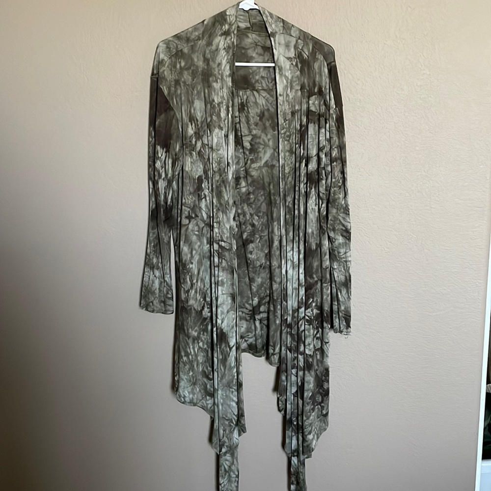 Long camisole green tie dye long sleeve